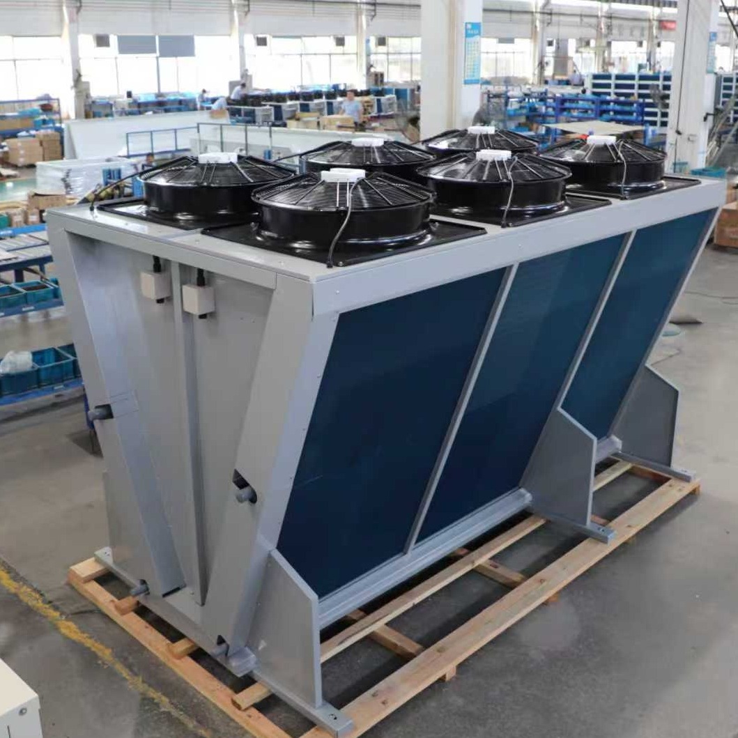 V-shaped top blow air condenser